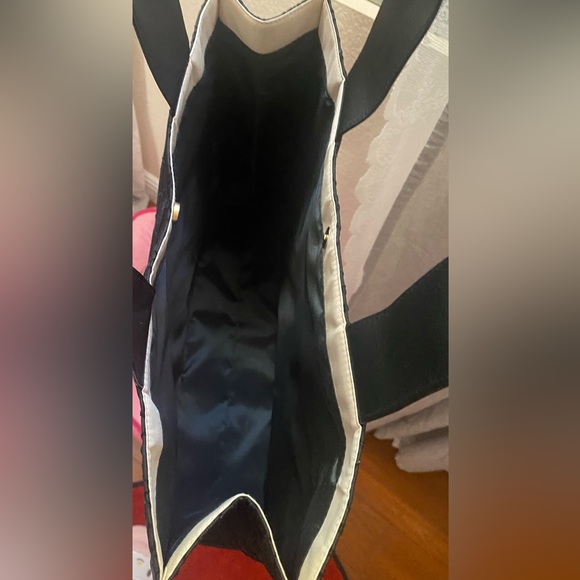 Victoria’s Secret Monogram Logo Mesh Tote - Picture 8 of 9